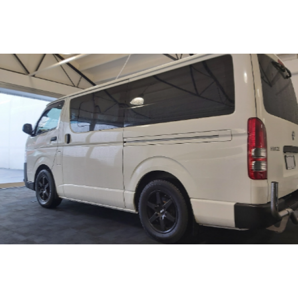 BGW URBAN Gloss Black